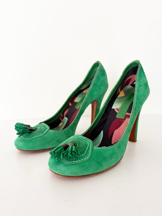 Marc Jacobs Shoes - Marc‎ Jacobs || Vintage Suede Tassel Pumps Heels Round Toe Kelly Green 39.5